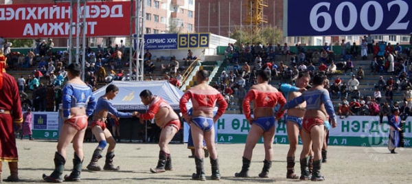 Аваргууд “Хүндэтгэх шалтгаан”-тай гээд л гоц мөргөөд байв