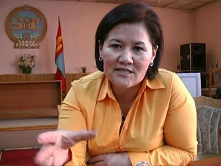 Алдарт хөрөнгөө нуугч Амгалан барцадтай л байна