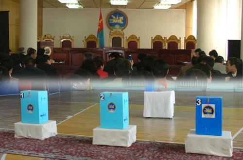 Монголчууд сонгуульд орохгүй гэв үү
