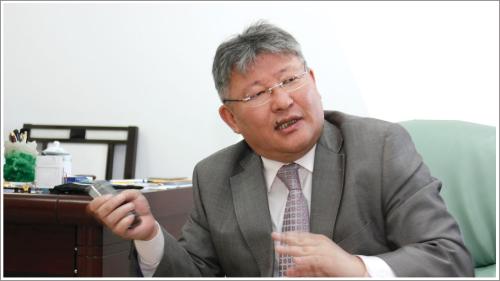 С. Дэмбэрэл: Нефть бүтээгдэхүүний хараат гэдэг нь улс төрийн хараат байдал гэсэн үг