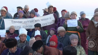 Багийн нутгийг бүхэлд нь эзэмшсэн компанийг эсэргүүцсэн Увсынхан суулт зарлаж байна