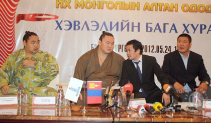 Хакухо: “Бид хожигдчихгүй байх аа”, Г.Өсөхбаяр: “Манай баг хүчтэй”
