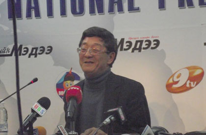 С.Нарангэрэл: Улс төрийн захиалгаар дэглэсэн шүүхийн жүжиг