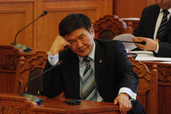 “Энэ нөхөр Хятадын тусгай албадтай холбогдож байсныг хөдөлшгүй баримтаар тогтоочихсон”