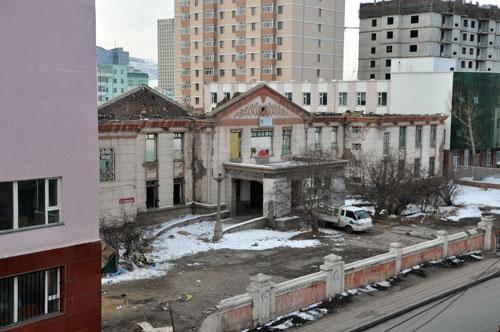 Түлэгдэж шаналсан хүүхдүүдэд эмнэлэг хэрэгтэй байна