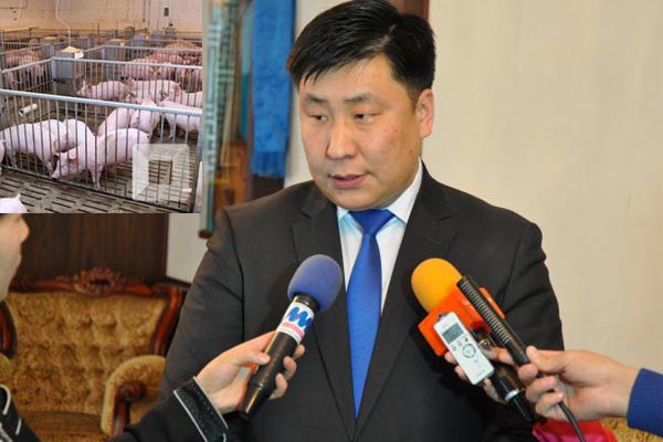 Д.Батмөнхийн гахайн өөх, махны хэрэг хуучраагүй байтал  дахиад л асуудал үүсэв