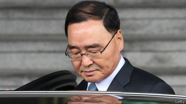 “Sewol” усан онгоцны ослоос болж Өмнөд Солонгосын ерөнхий сайд огцрох өргөдлөө өгчээ