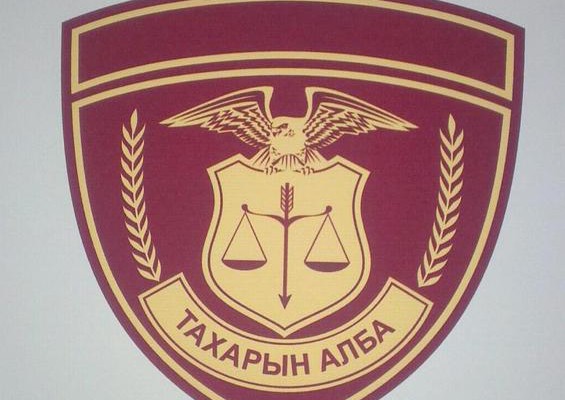 Тахарын дарга Ц.Азбаярын шахалтаар Тамгын газрын Ц.Ганболд нь ажлаа өгчээ