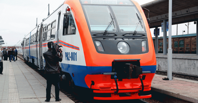 Нийслэлийн нийтийн тээврийн үйлчилгээнд явах Railbus ирлээ