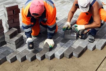Тасганы овооноос МҮОНТВ рүү өгсдөг уулзварт явган зорчигчийн замыг гүйцээн тавих үүрэг өглөө