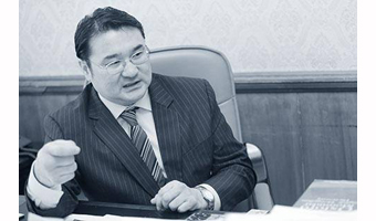 Ерөнхий сайдын зөвлөх Д.Батмөнх шаггүй тендерчин гэнэ