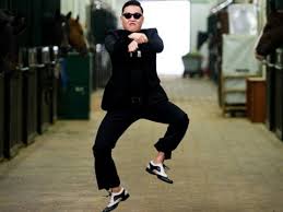 “Gangnam Style” дууны клип “YouTube”-ийн түүхэнд анх удаагаа хоёр тэрбум удаа үзсэн амжилтыг эвдэв