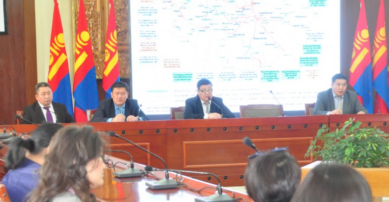 Зургаан аймгийг хатуу хучилттай замаар холбоно