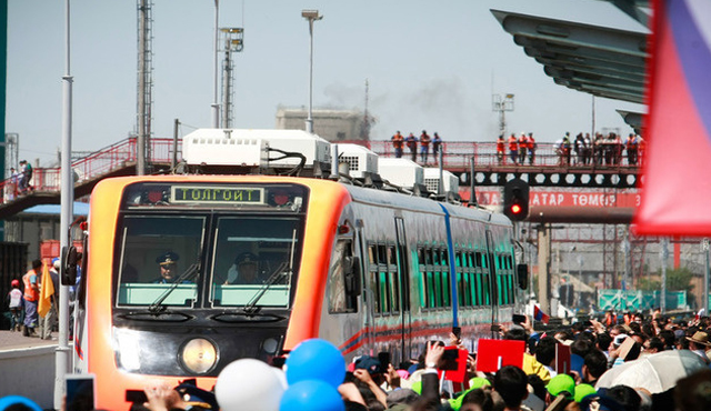 “Railbus” Толгойтоос Амгалан хүрэхэд 3500 төгрөг
