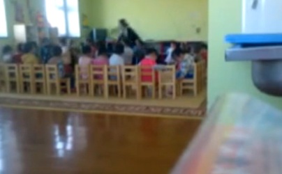 Хүүхэд зодсон цэцэрлэгийн багш нэг жил тэнсэн харгалзахаар боллоо