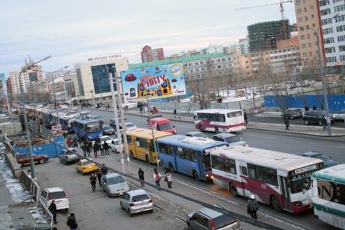 Том оврын автобус зөрчил гаргасан байжээ