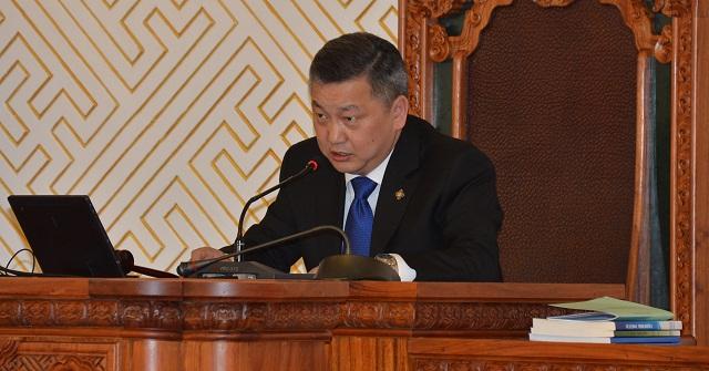 УИХ-ын дарга айлчлалын үеэр хуралдсан хурал дээр алхаа олохгүй “фактлав”