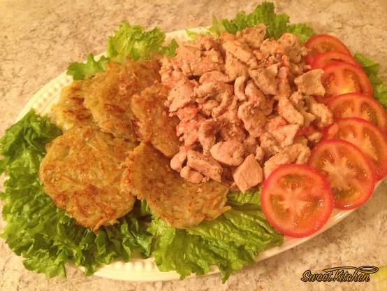 Төмсөн бингийн хачиртай тахианы цээж мах