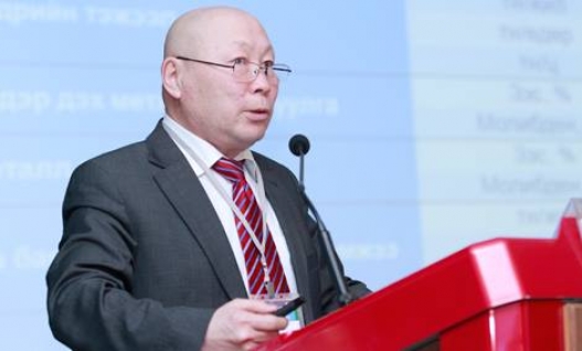 Г.Даваацэрэн: Уул уурхайн яам өөр яамдын бөөрөнд наалддаг нь боловсруулах салбарын хөгжлийг тушиж байна