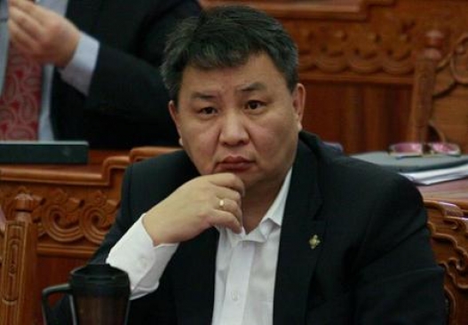 Эрээ цээрээ алдсан М.Зоригт гишүүний дуртай “эротик” зураг шүүмжлэл дагуулав