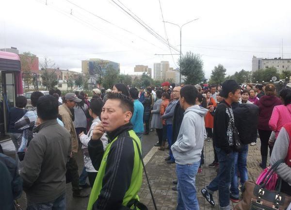 Автобус такси хоёрын аль нь нийтийн үйлчилгээ вэ…