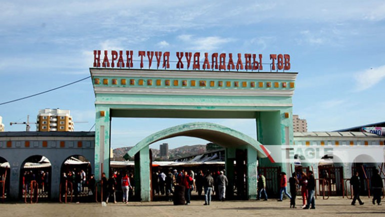 Нарантуул зах дээр үр зулбуулах эм хууль бусаар худалдаалдаг байсныг илрүүлжээ
