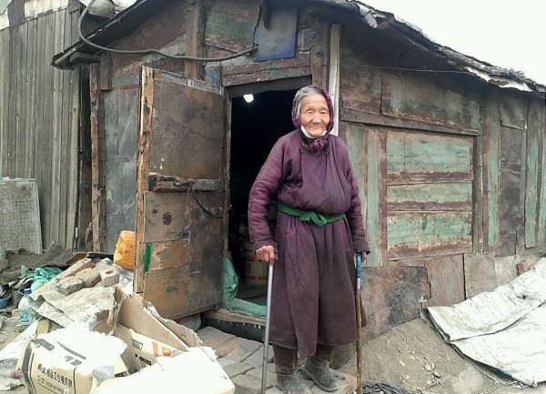 Өндөр настан Хорлоод туслах аян үргэлжилж байна