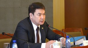Ч.Сайханбилэг “Жирэмсэн болон хүүхэд төрүүлсэн эхчүүдийн тэтгэмжийг” хасч, мөнгө хэмнэхээр боллоо