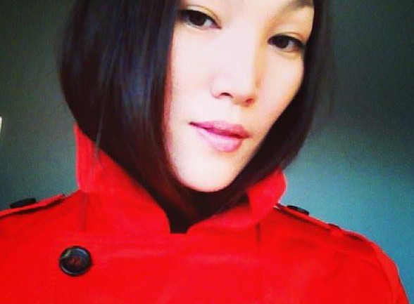 Загвар өмсөгч Нора: Тус дэм болж чадахгүй юм аа гэхэд ядаж битгий жигшиж зэвүүц