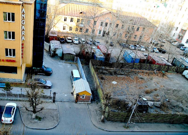 Э.Бат-Үүл баатар аа, газар луйвардагсдын арга нарийссаар байна шүү