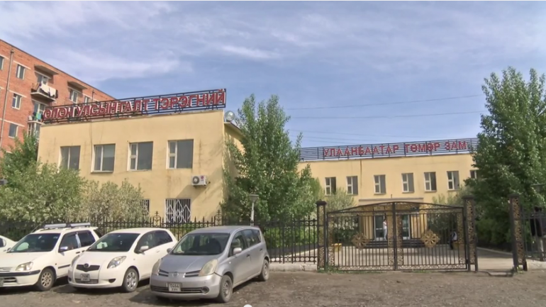 Захиргааны байрнаас татгалзан хүүхдийн цэцэрлэг болгов
