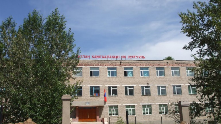 БХИС-ийн багш машинаа жолоодуулах гэж зөвшөөрөлгүй авч явснаас болж дүү минь амиа алдсан