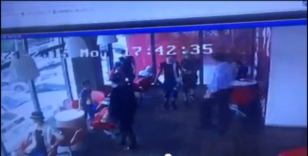 Монгол дахь салбар “KFC” сүлжээ ресторанд үйлчлүүлж байсан хүүхэдтэй эмэгтэйг дээрэмджээ