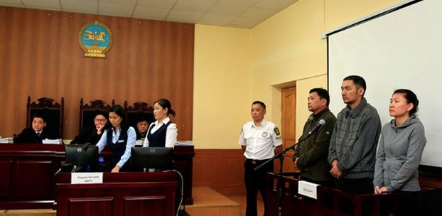 Л.Гансүхэд 4.6 жилийн ял оноож Э.Даваахүү, Б.Мөнгөнтуяа нарт торгуулийн арга хэмжээ авахаар шийдвэрлэлээ