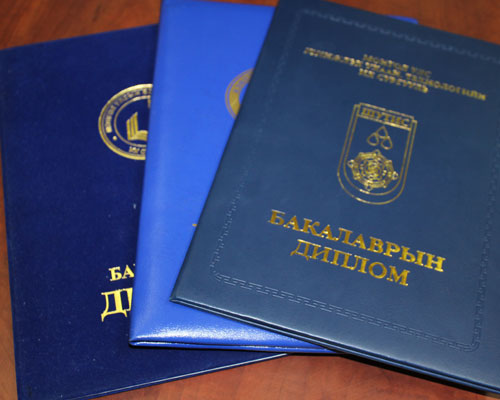 Хуурамч дипломтойгоор төрийн албанд шургалсан хүмүүс илрэв