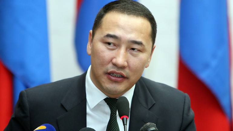 Ж.Мөнхбат: Хууль бус үйлдлийг өөгшүүлсээр байвал ерөнхий сайдтай хариуцлага ярина