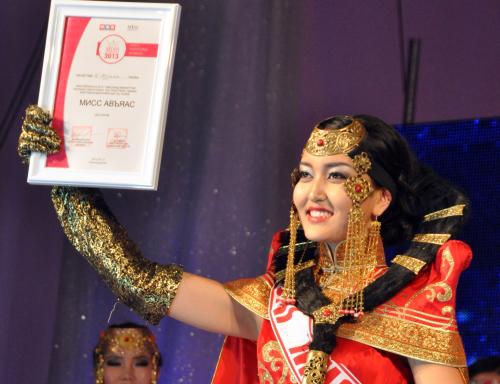 “Miss Mongolia-2015” тэргүүн мисс Ц.Аззаяа /фото/