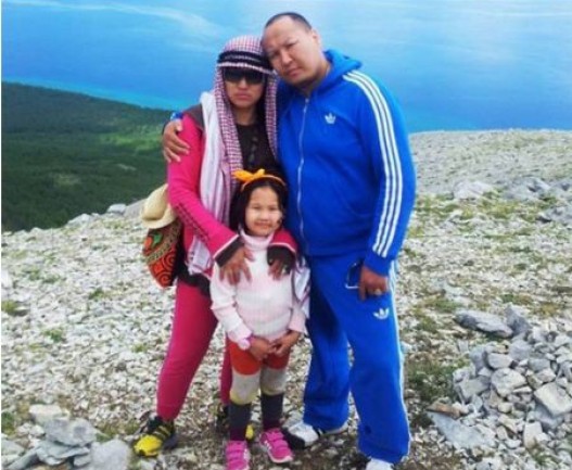Дуучин Т.Дэлгэрмөрөнгийн эхнэр таалал төгсчээ