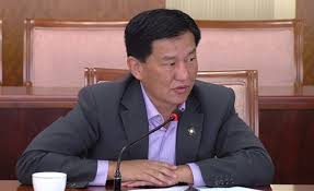 Ц.Даваасүрэн: Эрүүгийн хууль хөрөнгөтэй улсын “халамжийн хууль” болсон
