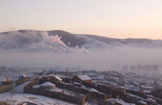 Монголд амьсгалахын төлөө тэмцэж байна
