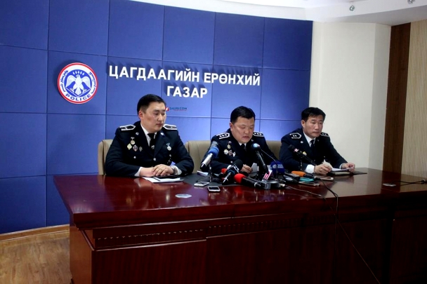 Э.Идэрцог: Бичлэгтэй гар утсыг мөрдөн байцаалтын явцад хурааж авсан