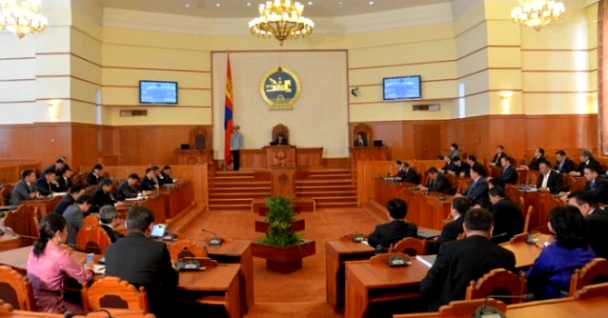 Ерөнхийлөгчид өрсөлдөх бол нэгдүгээр сарын нэгнээс ажлаа өгнө