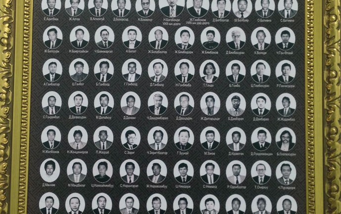 УИХ-ын гишүүд монтажтай болжээ