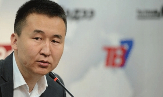 Өмгөөлөгч Ц.Баасандоржийг сая 920 мянган төгрөгөөр дахин торгожээ