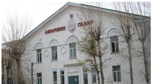 Эмч нар өөр бүлгийн цус сэлбэснээс болж хүний амь хутганы ир дээр байна