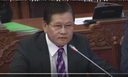 Ө.Энхтүвшин: Эрдэнэ сайд аа, таны үед хүүхдийн мөнгө хасагдсан нь үнэн шүү