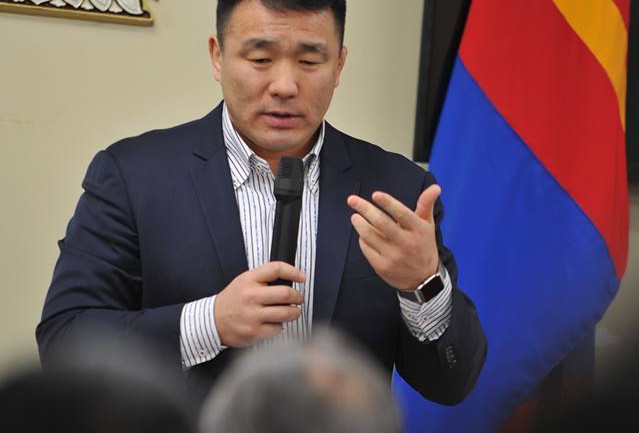 Д.Сумъяабазар: Иргэд “Өрөндөө газраа өгөх үү” гэж асууж байна