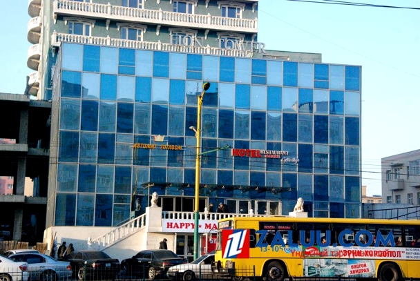 Зүсээ хувилгасан “казино”-г Нийслэлийн соёл урлагын газар “амь” оруулжээ