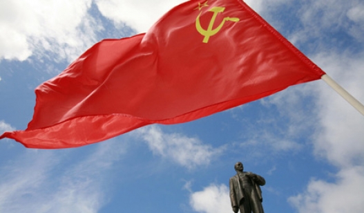 Оросууд Монголчуудыг бичиг үсэггүй хэн ч биш байхад сургуультай соёлтой хүмүүн болгосон