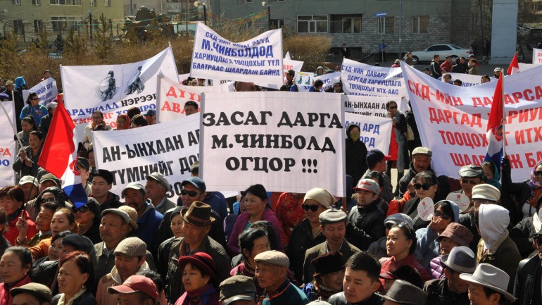 СХД-ийн Засаг дарга М.Чинболд сонгуулийн бэлтгэлээ хийж, олон хүнийг “золигт гаргаж” байна